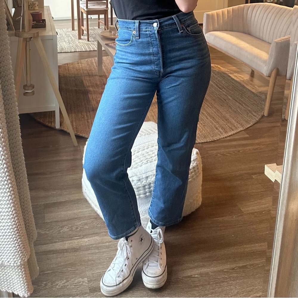 NWOT Levi’s Ribcage Straight Jeans sz 30